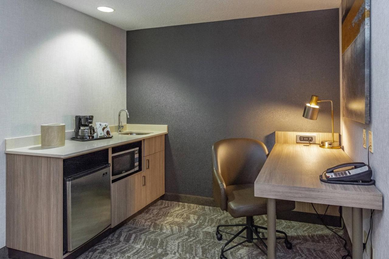 Springhill Suites Anchorage Midtown מראה חיצוני תמונה